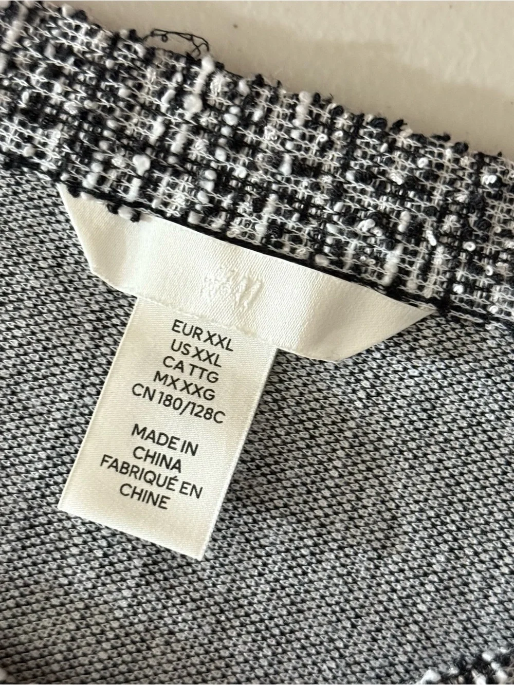 H&M Black White Tweed Crop Cardigan Jacket Women’s XXL Textured Button Front